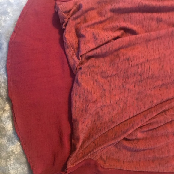 ❤️🍷Burgundy Blouse🍷❤️ - Picture 5 of 7